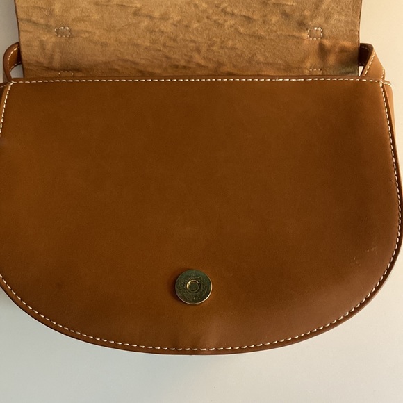 Brown Adjustable GAP Purse - Picture 7 of 16